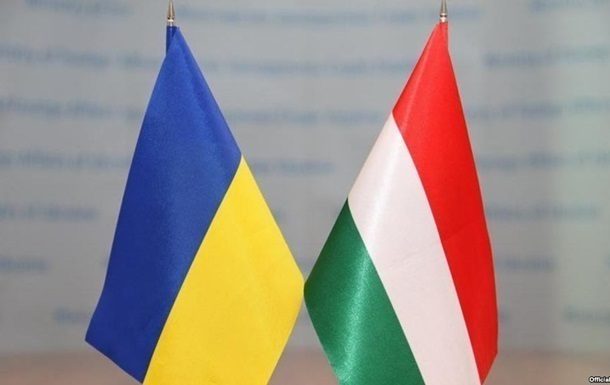 У Будапешті обіцяють витурити українського консула, якщо Україна витурить консула, який фігурував у паспортному скандалі в Береговому.