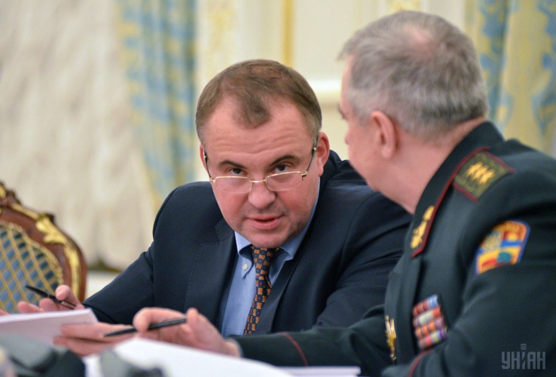 Петро Порошенко підтримав відсторонення першого заступника секретаря Ради національної безпеки і оборони Олега Гладковського від виконання обов'язків.