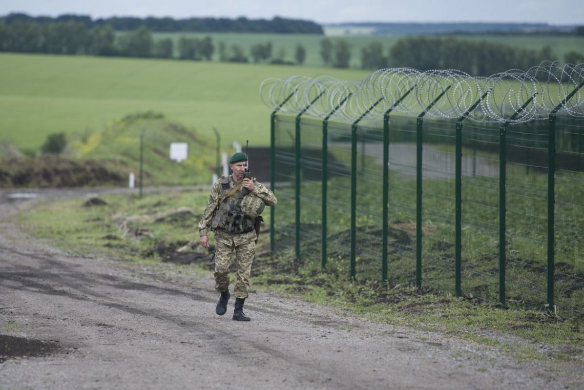 С 1 марта в Украине возобновились работы по строительству так называемой стены на российско-украинской границе.