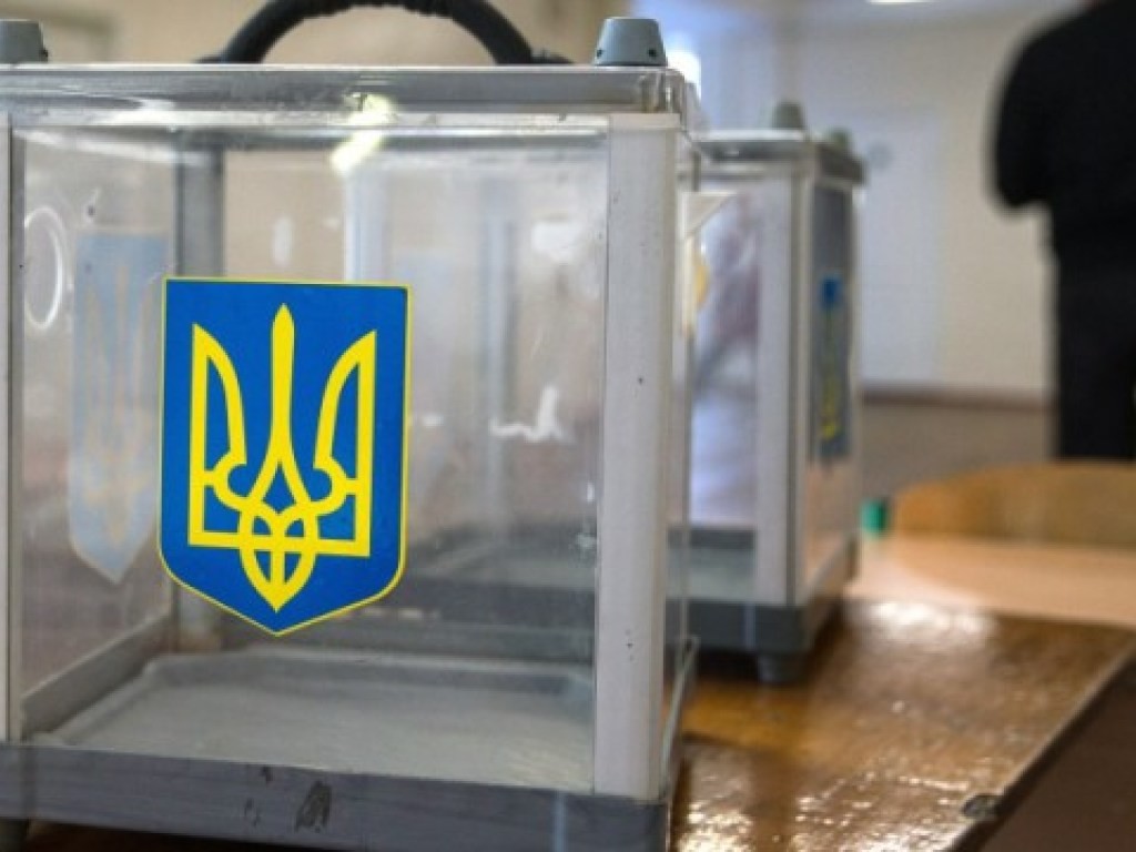 Подсчет результатов выборов 2019  года по состоянию на 10.43 показывает выход во второй тур Владимира Зеленского и действующего президента Петра Порошенко.
