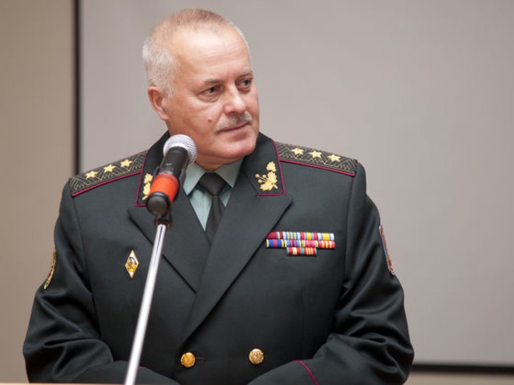 Суд отпустил бывшего руководителя Генерального штаба Вооруженных сил Украины, генерал-полковника Владимира Заману из-под стражи под личное обязательство.