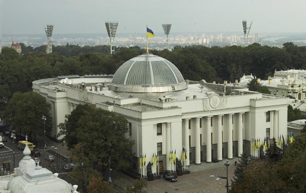 В Администрации президента рассмотрят вариант введения двухпалатного парламента в Украине.