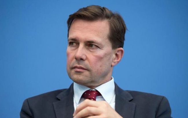 Представник федерального уряду Німеччини Штеффен Зайберт заявив, що німецька влада наполягає на продовженні газового транзиту через територію України.