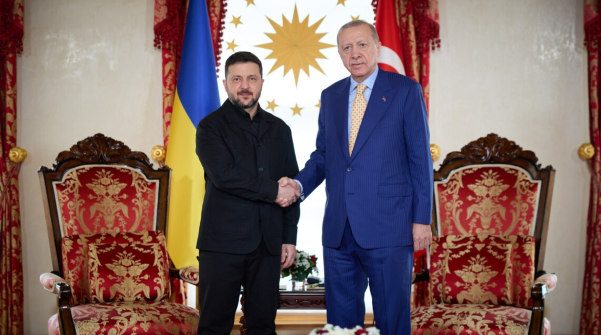 Зеленський зустрівся з Ердоганом у Туреччині: про що говорили